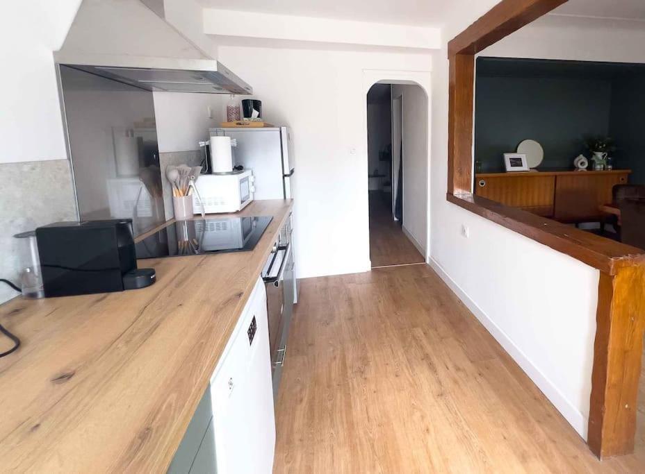 Maison Semi-Troglodyte Avec 4 Velos Рошекорбон Экстерьер фото